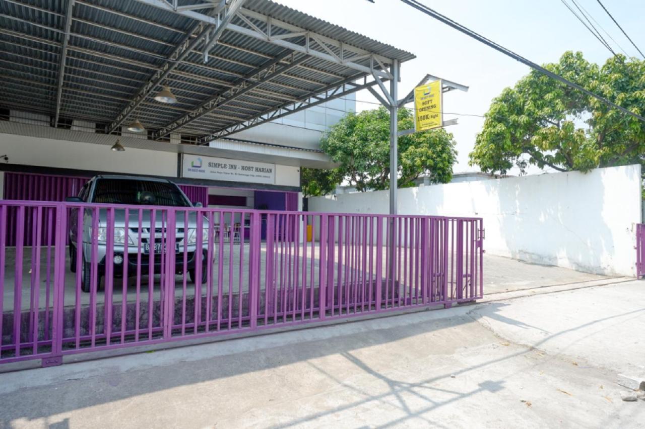 Отель Reddoorz Near Alun Alun Kaliwungu Kendal Brangsong Экстерьер фото